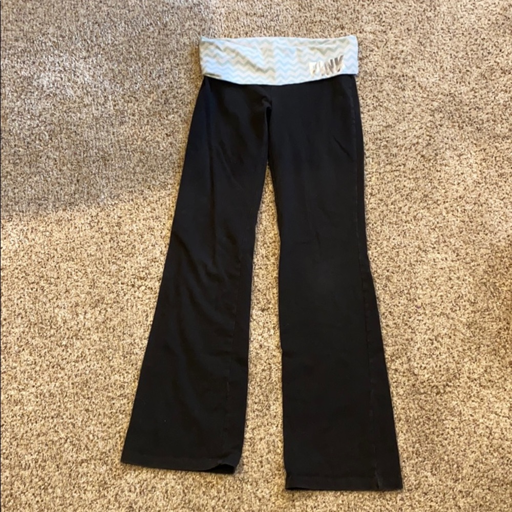pink yoga pants